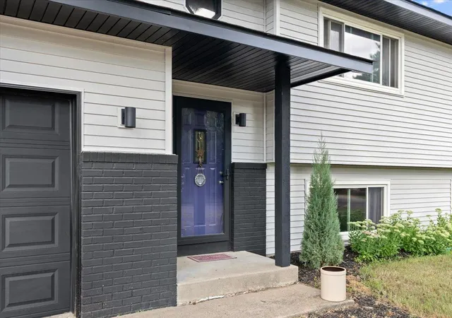 Photo 3 of Single family home for sale at 11902 Wisconsin Ave N, Champlin, MN 55316 | MLS# 7125134 | Listing updated on 2026-09-30