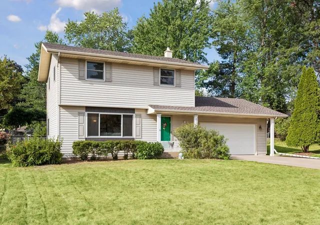 Photo 1 of Single family home for sale at 2525 Blomquist Ave, Saint Paul, MN 55110 | MLS# 7125137 | Listing updated on 2026-09-03