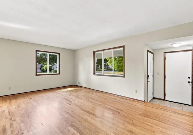 Photo 3 of Sale Pending at 4076 Ensign Ave N, Minneapolis, MN 55427 | MLS# 7125150 | Listing updated on 2026-09-04