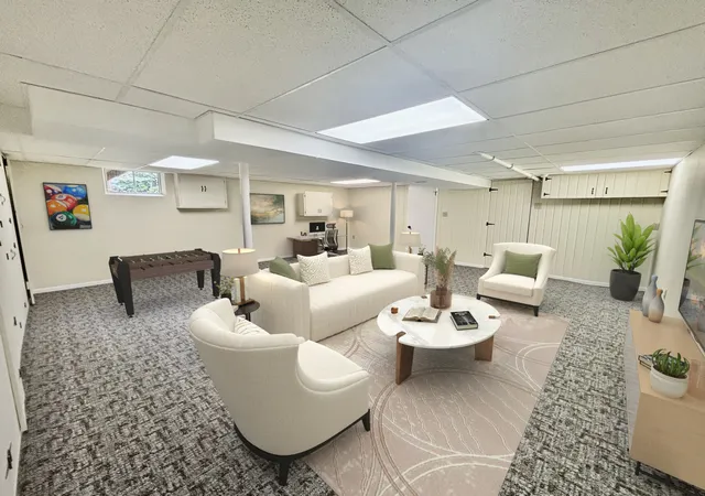 Photo 3 of Single family home for sale at 2021 Chambers St, Maplewood, MN 55109 | MLS# 7125151 | Listing updated on 2026-09-15