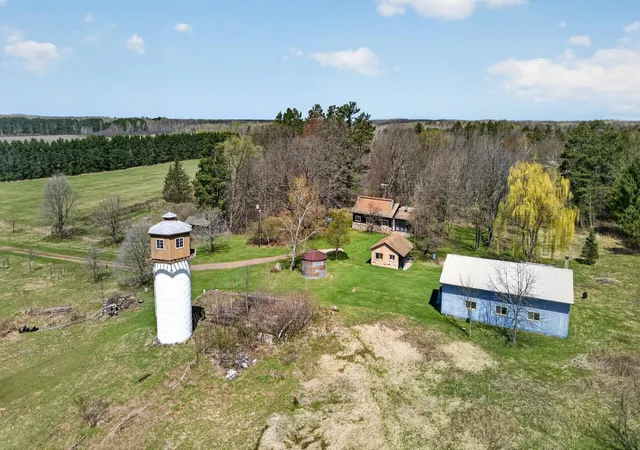 2nd image of 29224 Hawk Nest Lane, Hinckley, MN 55037 | MLS# 7125180
