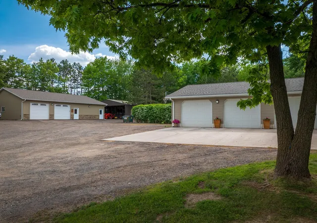 2nd image of 38813 Fox Rd, Hinckley, MN 55037 | MLS# 7125187