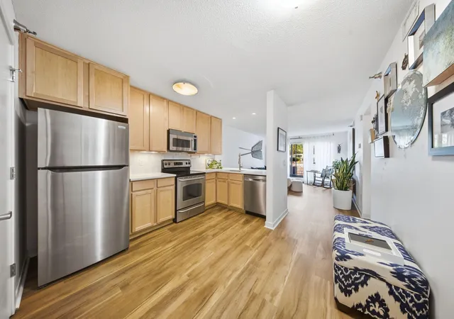 Photo 2 of Condo for sale at 48 Groveland Ter #B204, Minneapolis, MN 55403 | MLS# 7125203 | Listing updated on 2026-09-02