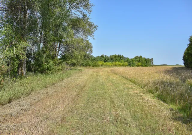 3rd image of 6170X River Rd Se, Clear Lake, MN 55319 | MLS# 7125260