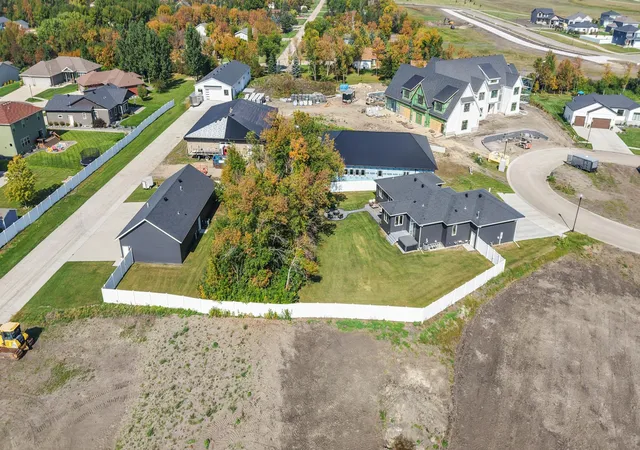 3rd image of 5881 31St St S, Fargo, ND 58104 | MLS# 7125315
