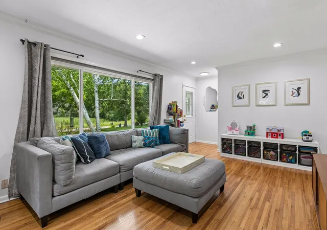 Photo 4 of Single family home for sale at 17901 Covington Rd, Minnetonka, MN 55345 | MLS# 7125319 | Listing updated on 2026-09-14