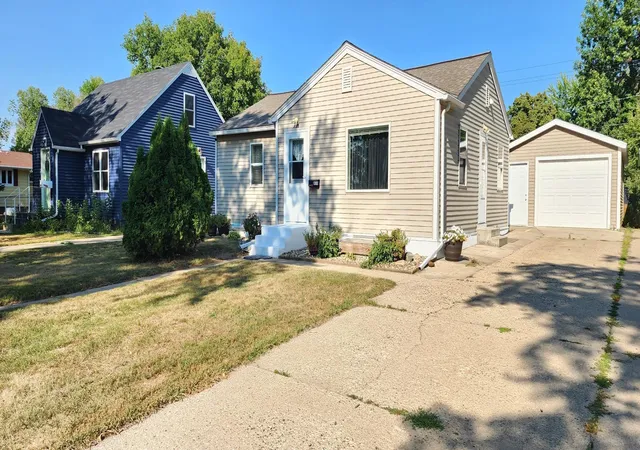 1st image of 808 5th St Ne, Staples, MN 56479 | MLS# 7125329