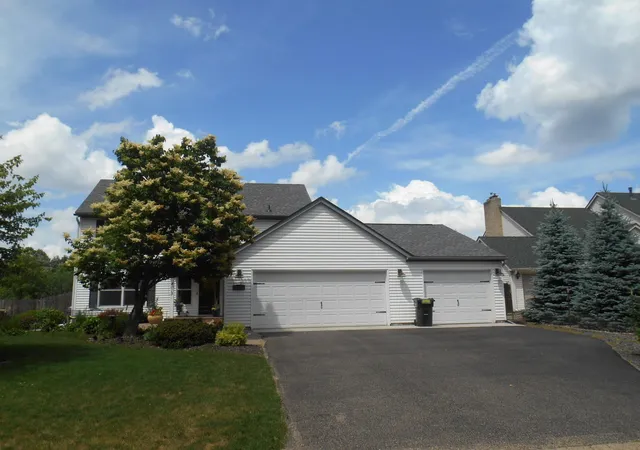 1st image of 4013 Stonebridge Dr S, Saint Paul, MN 55123 | MLS# 7125342
