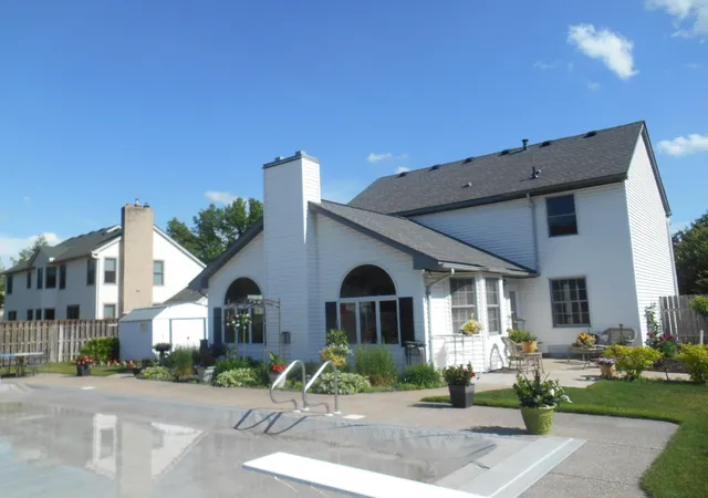 Photo 3 of Sale Pending at 4013 Stonebridge Dr S, Saint Paul, MN 55123 | MLS# 7125342 | Listing updated on 2026-08-12
