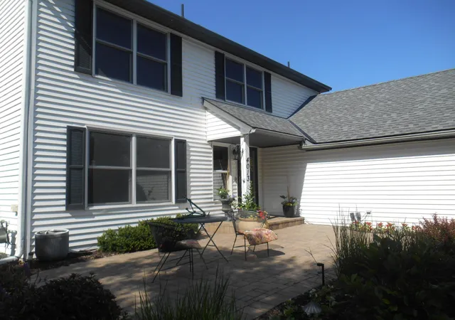 7th image of 4013 Stonebridge Dr S, Saint Paul, MN 55123 | MLS# 7125342