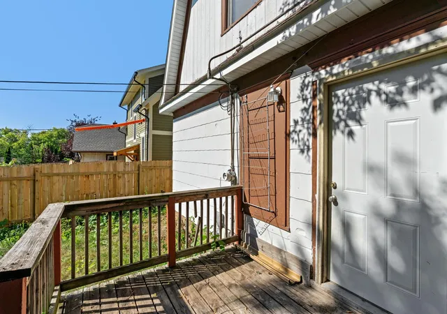 Photo 4 of Sale Pending at 1340 Oliver Ave N, Minneapolis, MN 55411 | MLS# 7125347 | Listing updated on 2026-09-03