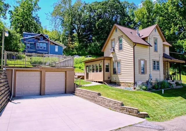 1st image of 543 10th St, Red Wing, MN 55066 | MLS# 7125369