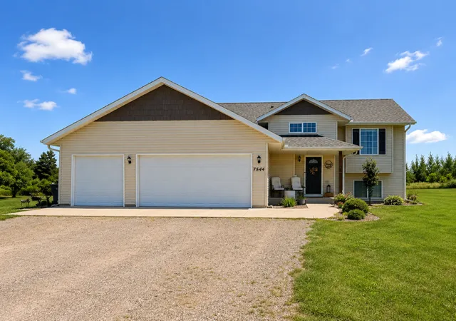1st image of 7544 155th Ave, Milaca, MN 56353 | MLS# 7125378