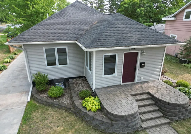 Photo 2 of Single family home for sale at 1106 2nd Street Sw, Wadena, MN 56482 | MLS# 7125379 | Listing updated on 2026-08-18
