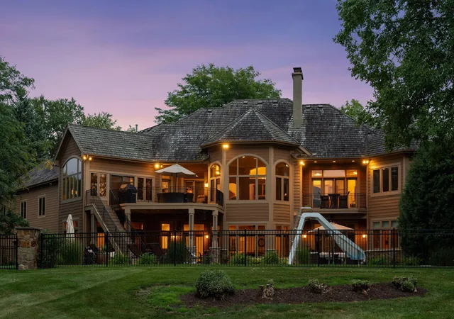 Photo 3 of Sale Pending at 750 Navajo Rd W, Medina, MN 55340 | MLS# 7125393 | Listing updated on 2026-09-13