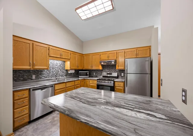 Photo 4 of Single family home for sale at 27699 Woodland Dr, Chisago City, MN 55013 | MLS# 7125402 | Listing updated on 2026-10-05
