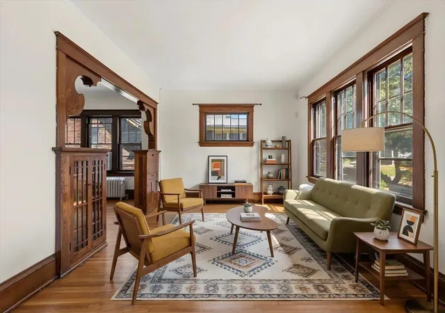 2nd image of 1303 Sherburne Ave, Saint Paul, MN 55104 | MLS# 7125403