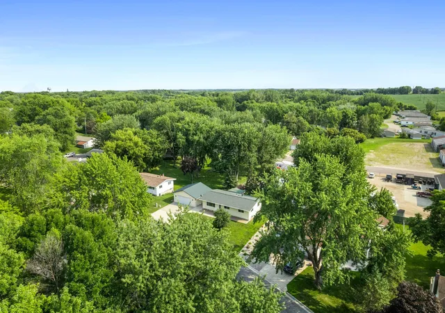 2nd image of 1230 8th St, Howard Lake, MN 55349 | MLS# 7125408
