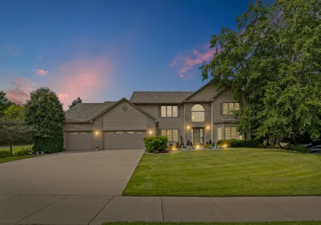 1st image of 12101 Jasper Ln, Eden Prairie, MN 55347 | MLS# 7125413