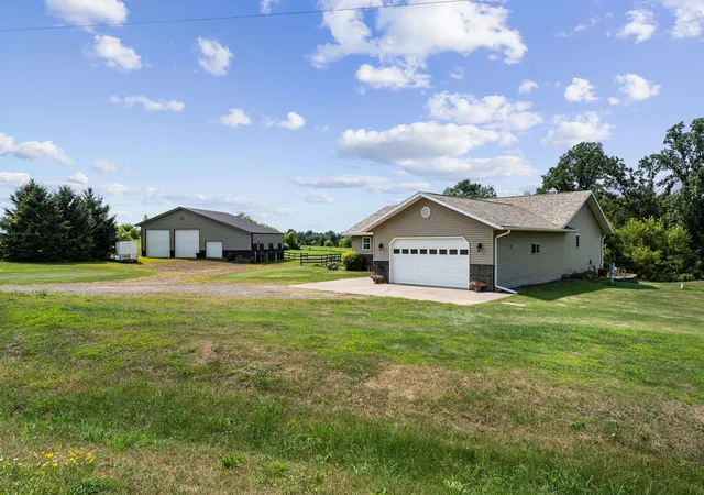 1st image of 1064 10th St, Barron, WI 54812 | MLS# 7125449