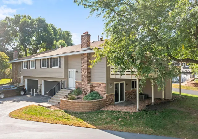Photo 2 of Single family home for sale at 11236 Vessey Cir, Minneapolis, MN 55437 | MLS# 7125454 | Listing updated on 2026-09-29