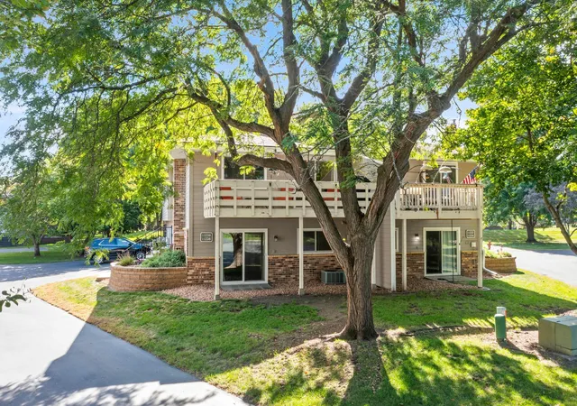 Photo 3 of Single family home for sale at 11236 Vessey Cir, Minneapolis, MN 55437 | MLS# 7125454 | Listing updated on 2026-09-29