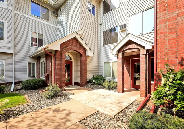 Photo 3 of Sale Pending at 7500 Edinborough Way #3106, Minneapolis, MN 55435 | MLS# 7125466 | Listing updated on 2026-09-12