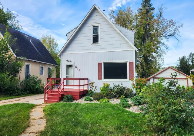 2nd image of 511 11th St N, Moorhead, MN 56560 | MLS# 7125476