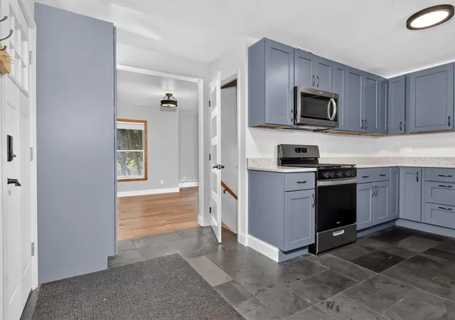 Photo 4 of Single family home for sale at 212 S Pokegama Ave, Grand Rapids, MN 55744 | MLS# 7125490 | Listing updated on 2026-10-07