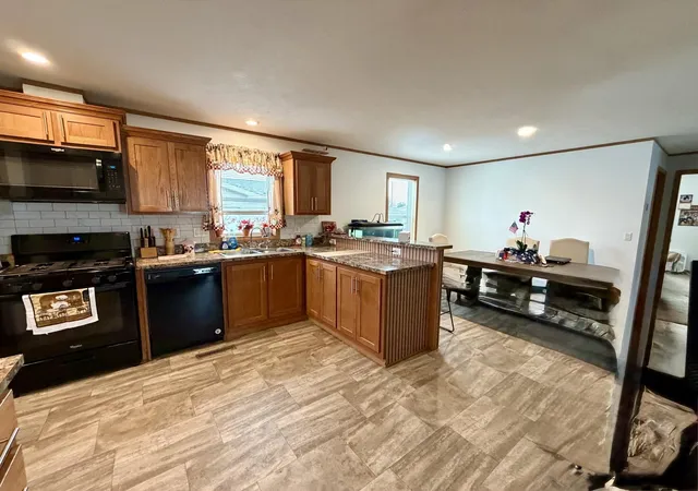 Photo 3 of Single family home for sale at 2020 Peregrine Pl NW, Stewartville, MN 55976 | MLS# 7125502 | Listing updated on 2026-08-12