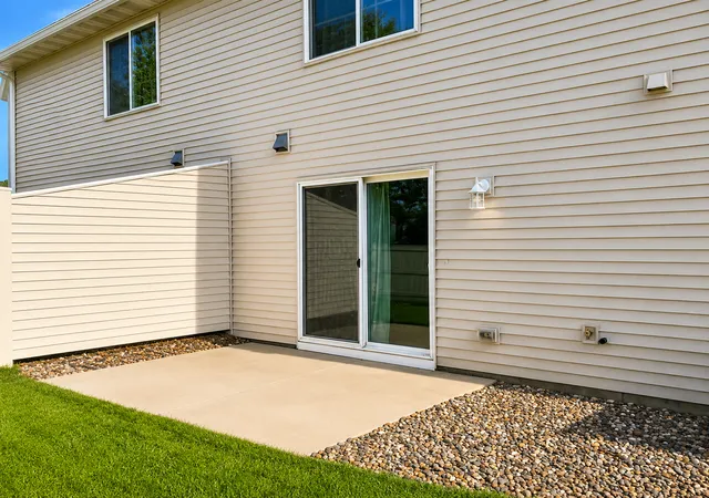 2nd image of 233 Pine St, Cannon Falls, MN 55009 | MLS# 7125547