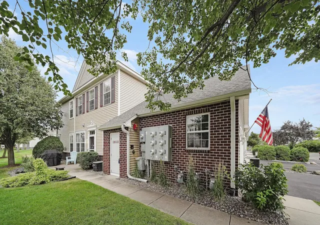 1st image of 4926 Bisset Ln #7506, Inver Grove Heights, MN 55076 | MLS# 7125557