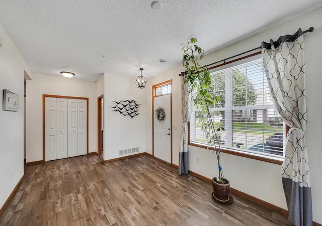 image of 4926 Bisset Ln #7506, Inver Grove Heights, MN 55076 | MLS# 7125557
