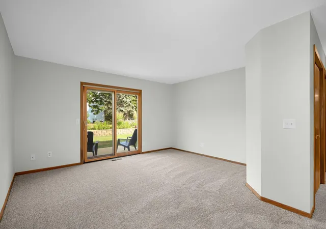 Photo 3 of Condo for sale at 4061 Maureen Dr Ne #106NE, Minneapolis, MN 55421 | MLS# 7125558 | Listing updated on 2026-09-16