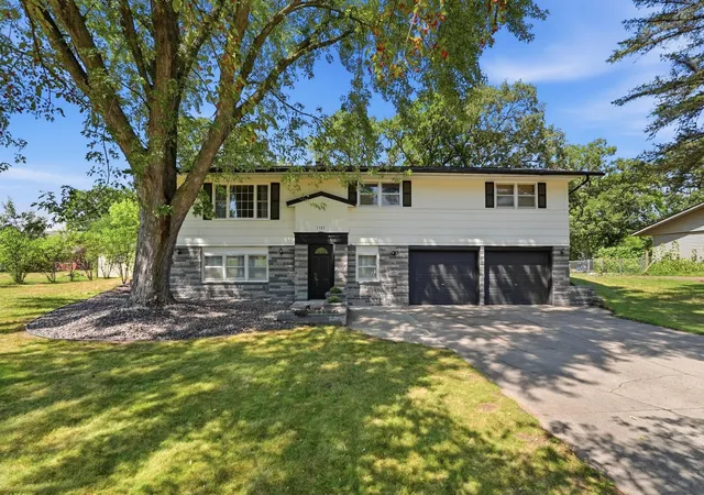 1st image of 1785 Oak Rd, Saint Cloud, MN 56303 | MLS# 7125575