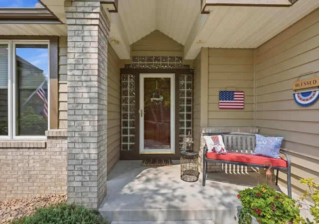 Photo 4 of Sale Pending at 10904 Chatham Ct S, Burnsville, MN 55337 | MLS# 7125578 | Listing updated on 2026-08-24