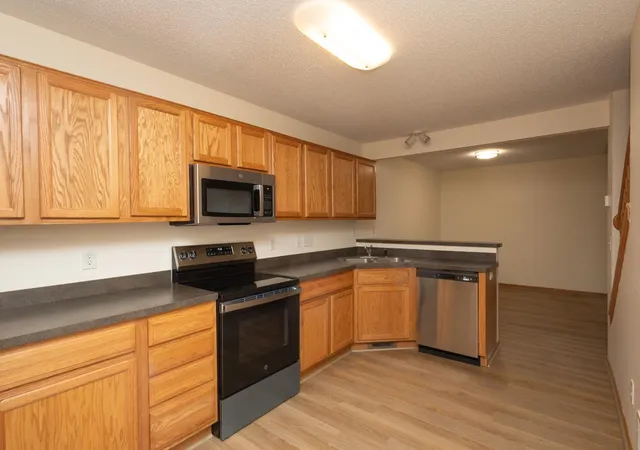 Photo 3 of Sale Pending at 8944 Pheasant Ln, Saint Bonifacius, MN 55375 | MLS# 7125588 | Listing updated on 2026-09-28
