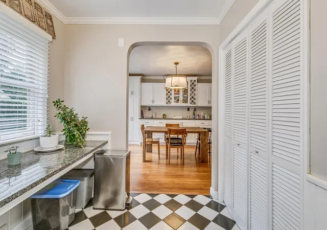 Photo 4 of Single family home for sale at 4354 Browndale Ave, Minneapolis, MN 55424 | MLS# 7125595 | Listing updated on 2026-08-17