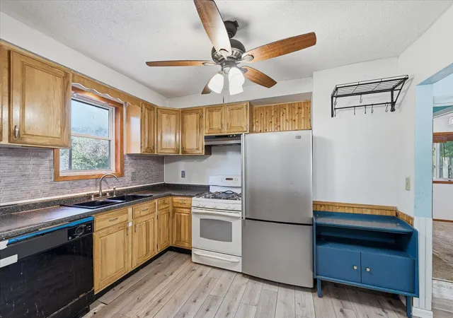 Photo 3 of Single family home for sale at 570 Ironton St Ne, Minneapolis, MN 55432 | MLS# 7125608 | Listing updated on 2026-08-30