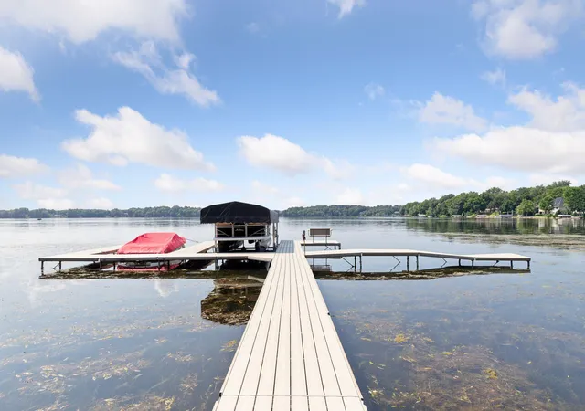 65th image of 8652 Lake Riley Dr, Chanhassen, MN 55317 | MLS# 7125609