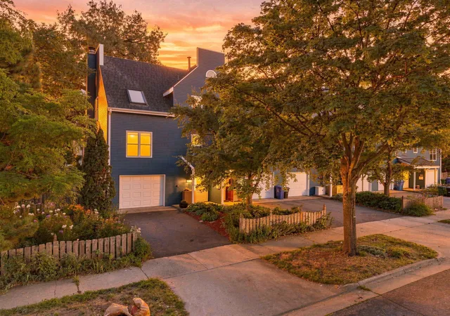 Photo 1 of Sale Pending at 1911 S 5th Street, Minneapolis, MN 55454 | MLS# 7125619 | Listing updated on 2026-09-28