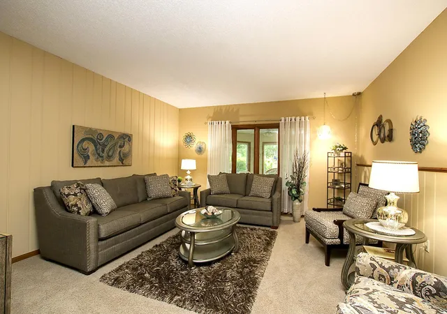 Photo 4 of Single family home for sale at 450 School Rd Nw, Hutchinson, MN 55350 | MLS# 7125633 | Listing updated on 2026-09-22