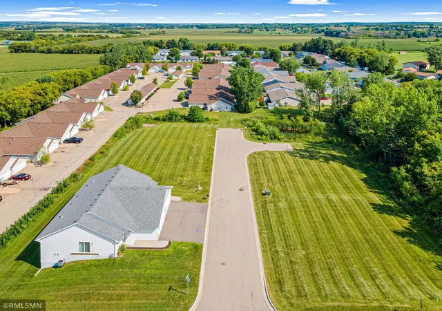 5th image of 680 Heritage Ln, Hammond, WI 54015 | MLS# 7125634