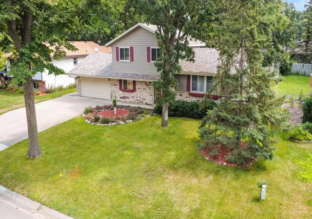 3rd image of 13013 Goodhue St Ne, Minneapolis, MN 55449 | MLS# 7125657