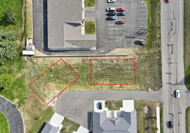 6th image of 686 688 Voyager Dr, Alexandria, MN 56308 | MLS# 7125658