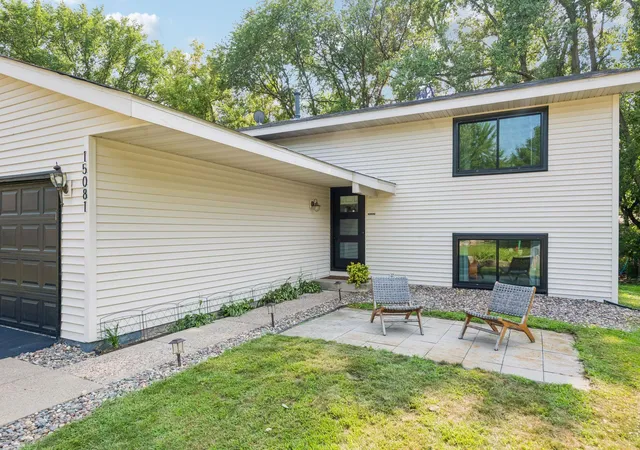 Photo 3 of Sale Pending at 15081 Summerhill Dr, Eden Prairie, MN 55346 | MLS# 7125662 | Listing updated on 2026-09-23