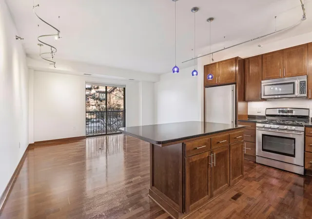 Photo 3 of Condo for sale at 317 Groveland Ave #116, Minneapolis, MN 55403 | MLS# 7125679 | Listing updated on 2026-09-01