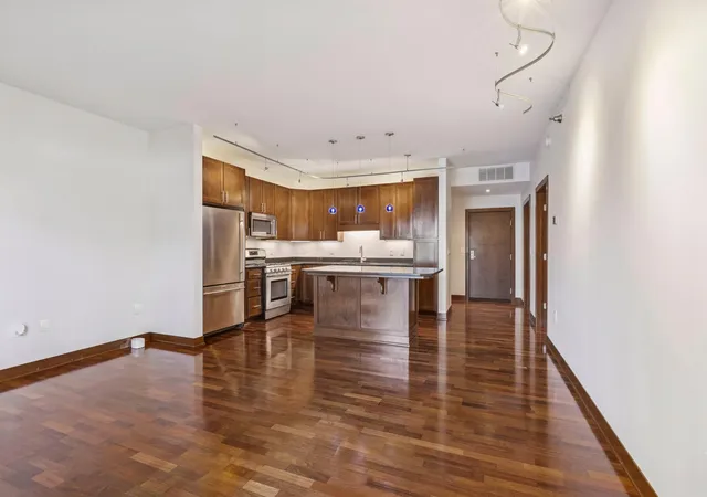Photo 4 of Condo for sale at 317 Groveland Ave #116, Minneapolis, MN 55403 | MLS# 7125679 | Listing updated on 2026-09-01