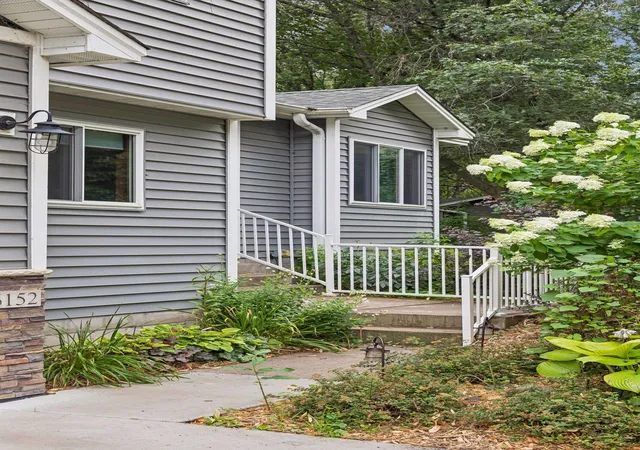 Photo 3 of Sale Pending at 6152 Laurene Ave, Circle Pines, MN 55014 | MLS# 7125681 | Listing updated on 2026-09-01