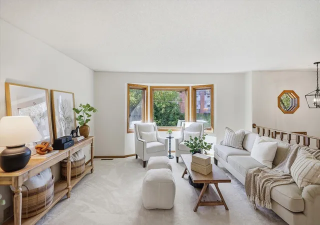 Photo 2 of Sale Pending at 1420 Sylvan St, Saint Paul, MN 55117 | MLS# 7125682 | Listing updated on 2026-10-12